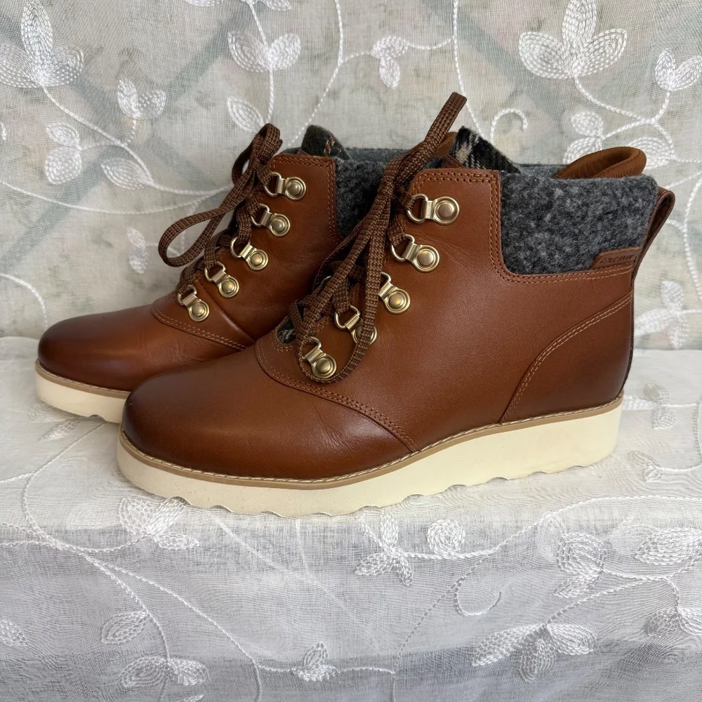 Cole Haan Nantucket Rugged Waterproof Hiker Brown leather ankle Boots Sz snug 6 - Picture 4 of 14